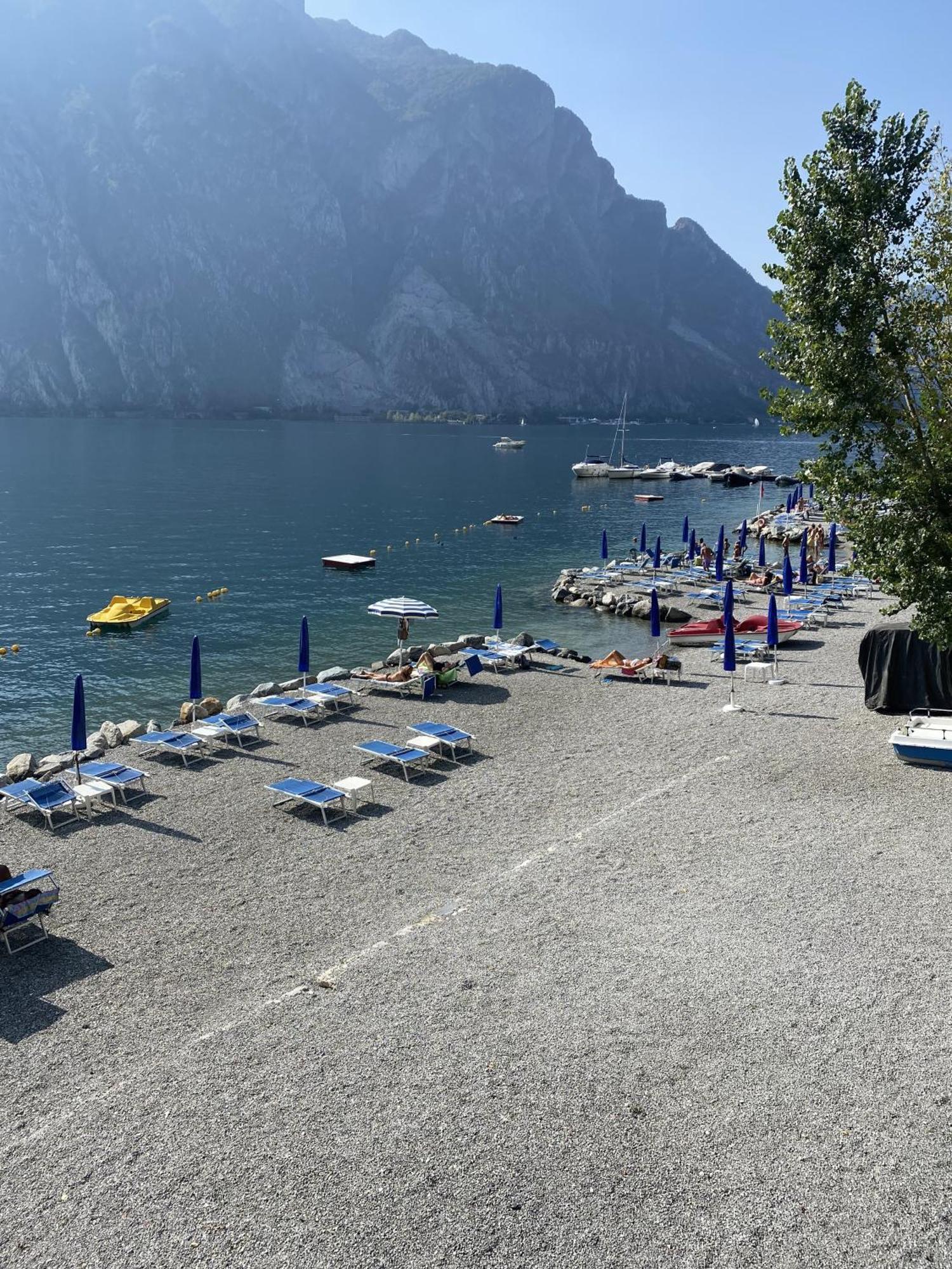 Lake Front Apartments, Лекко Экстерьер фото